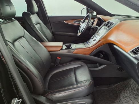 Used 2017 Lincoln MKX Black Label w/ Driver Assistance Package image 9