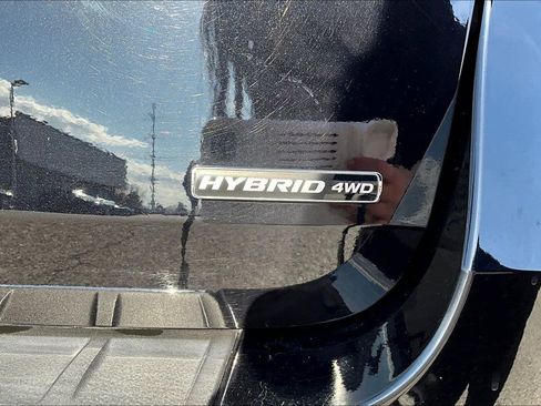 Used 2020 Ford Explorer Limited w/ Hybrid Equipment Group 310A AWD/4WD image 24