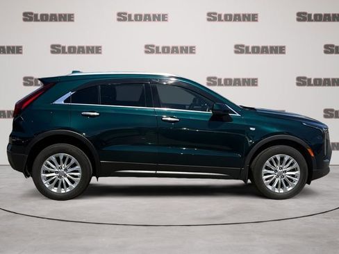 Used 2024 Cadillac XT4 Luxury w/ Cold Weather Package AWD/4WD image 6