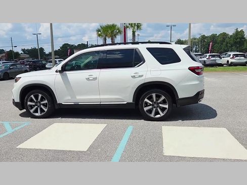 Used 2025 Honda Pilot Elite image 27
