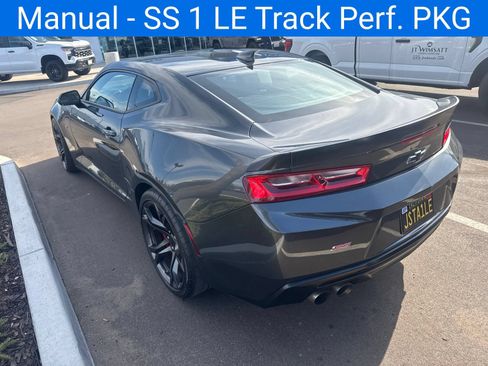 Used 2018 Chevrolet Camaro SS RWD image 24