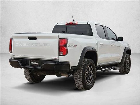 Used 2024 Chevrolet Colorado ZR2 w/ Technology Package AWD/4WD image 5