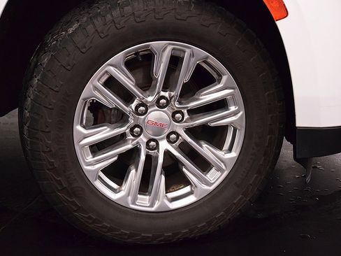 Used 2021 GMC Yukon SLT w/ SLT Premium Package image 10