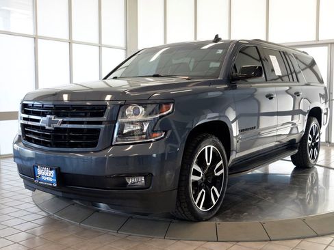Used 2020 Chevrolet Suburban Premier AWD/4WD image 4