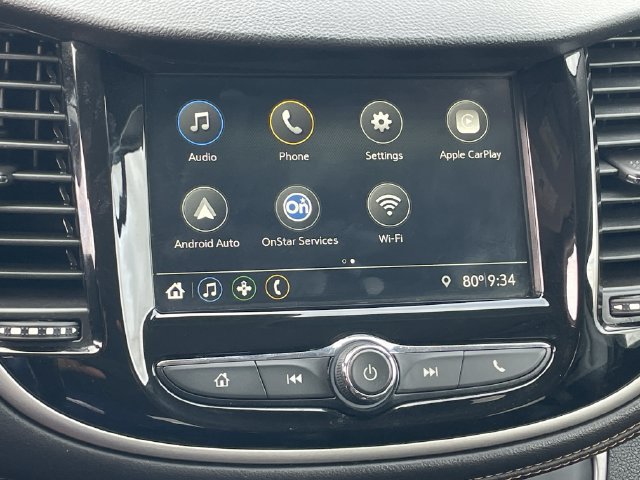 Used 2019 Chevrolet Trax LT w/ LT Convenience Package FWD image 17