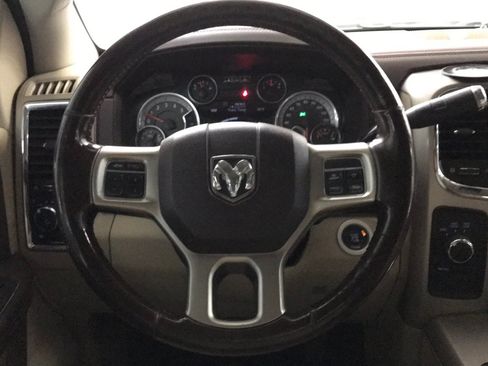 Used 2015 RAM 2500 Laramie w/ Convenience Group AWD/4WD image 18