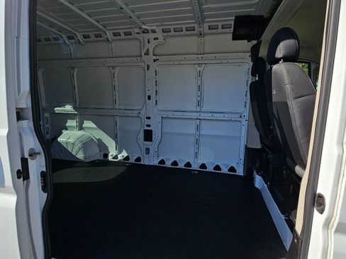 Used 2021 RAM ProMaster 2500 image 15