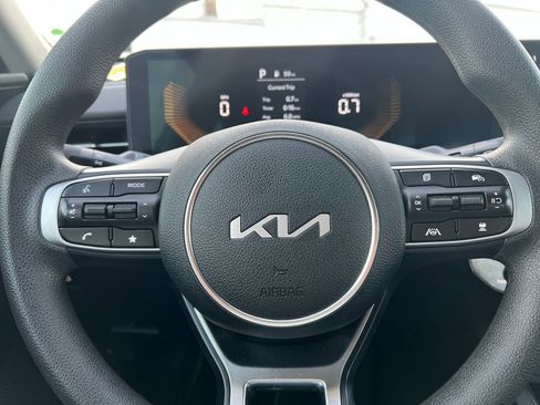 Used 2025 Kia K5 LXS image 27