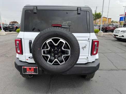 New 2026 Ford Bronco Outer Banks AWD/4WD image 4