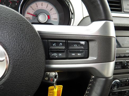 Used 2011 Ford Mustang Premium w/ 201A Rapid Spec Order Code image 32