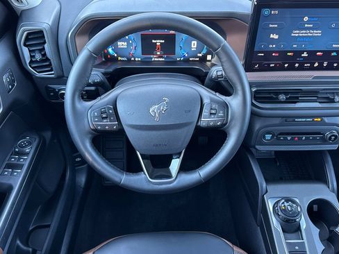 Certified 2025 Ford Bronco Sport Outer Banks w/ Outer Banks Tech Package+ image 15