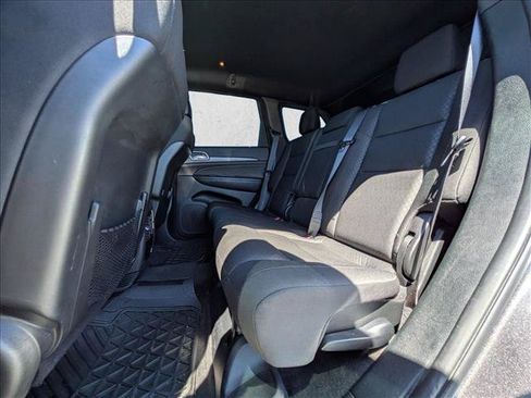 Used 2019 Jeep Grand Cherokee Laredo RWD image 17