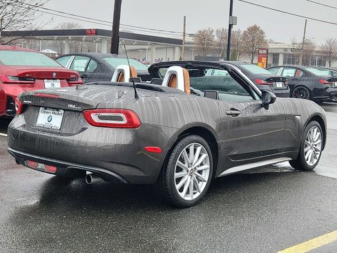 Used 2019 FIAT 124 Spider Lusso w/ Convenience Group image 6