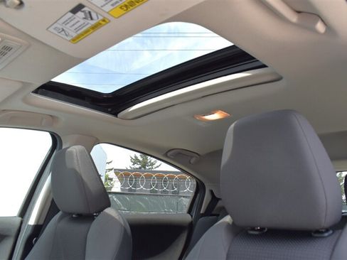 Used 2020 Honda HR-V EX image 12