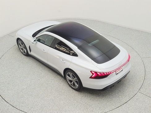 Used 2023 Audi e-tron GT Premium Plus AWD/4WD image 27