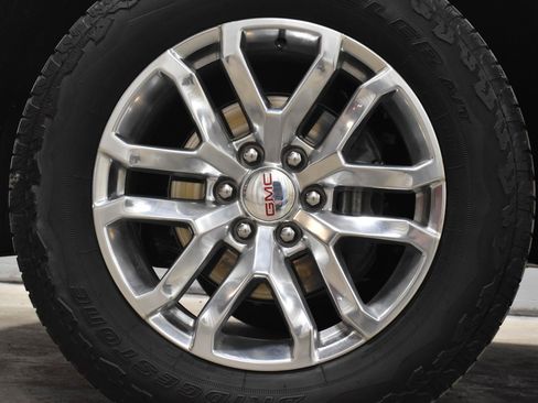 Used 2021 GMC Sierra 1500 SLT w/ SLT Premium Plus Package AWD/4WD image 32
