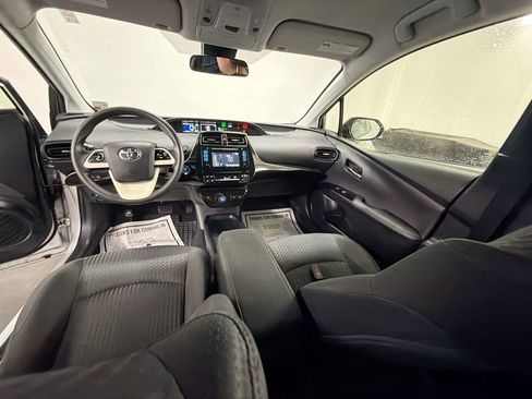 Used 2018 Toyota Prius Two w/ Prius Two Safety Plus Package FWD image 20