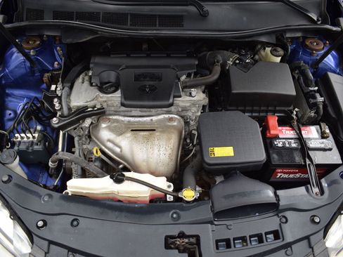 Used 2015 Toyota Camry SE image 9