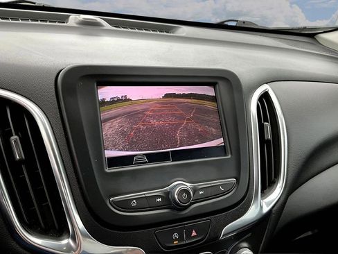 Used 2024 Chevrolet Equinox LT AWD/4WD image 16