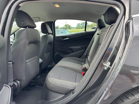 Used 2016 Chevrolet Cruze LT FWD image 10