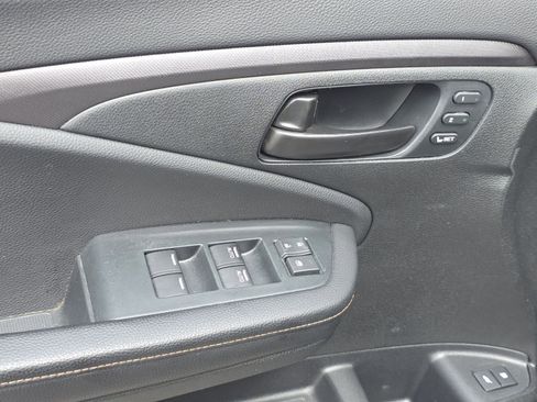 Certified 2023 Honda Passport TrailSport image 30