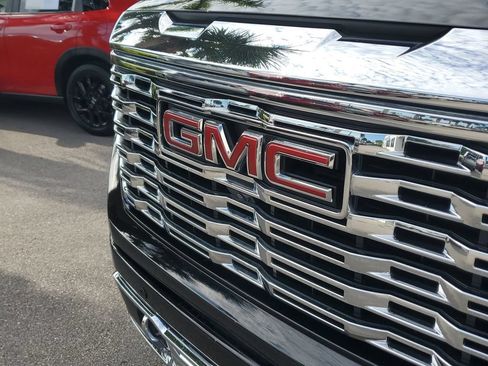 Certified 2023 GMC Sierra 1500 Denali AWD/4WD image 10