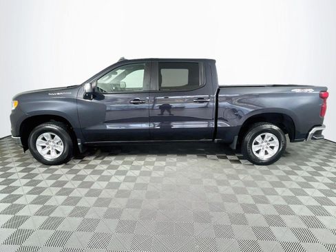 Used 2023 Chevrolet Silverado 1500 LT w/ Safety Package AWD/4WD image 4