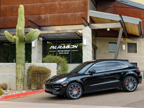 Used 2015 Porsche Macan Turbo AWD/4WD image 1