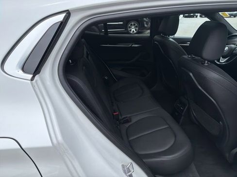 Used 2018 BMW X2 xDrive28i w/ Convenience Package AWD/4WD image 12