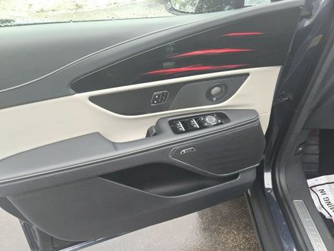 Certified 2024 Lincoln Nautilus Reserve w/ Equipment Group 202A image 34