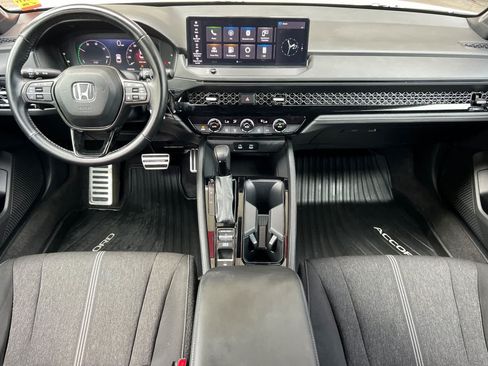 Used 2024 Honda Accord Sport image 3