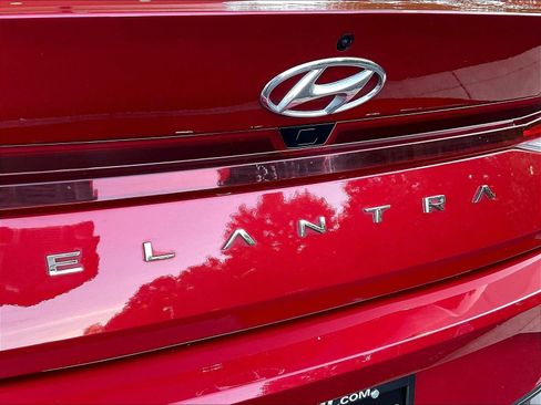 Used 2023 Hyundai Elantra SEL w/ Convenience Package FWD image 22
