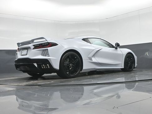 Used 2021 Chevrolet Corvette Stingray Preferred Cpe w/ Z51 Performance Package RWD image 49