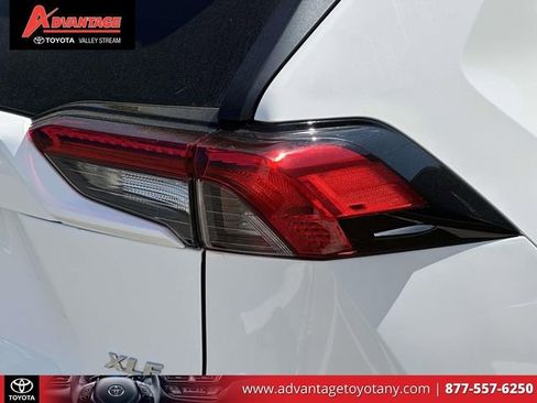 Certified 2022 Toyota RAV4 XLE w/ Convenience Package AWD/4WD image 12