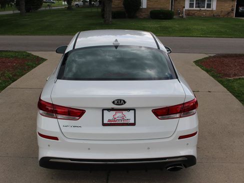 Used 2019 Kia Optima LX w/ LX 17" Wheel Package FWD image 9