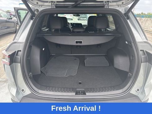 Used 2025 Chevrolet Equinox RS w/ Safety and Technology Package FWD image 4