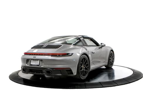 Certified 2022 Porsche 911 Targa 4 GTS AWD/4WD image 7