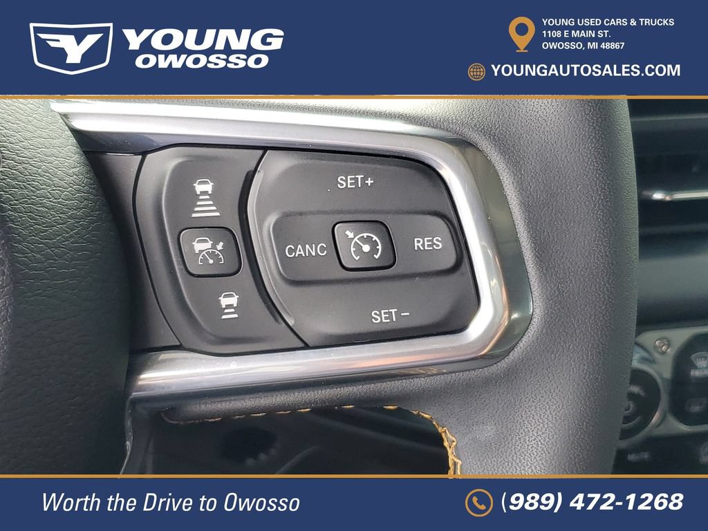 Used 2024 Jeep Wrangler Unlimited Sahara w/ Technology Group AWD/4WD image 15
