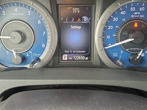 Used 2016 Toyota Sienna XLE image 12