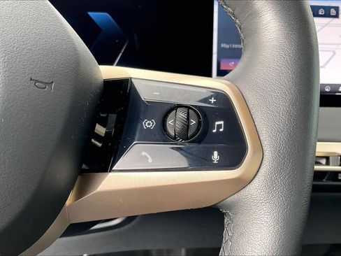 Used 2025 BMW iX xDrive50 image 20