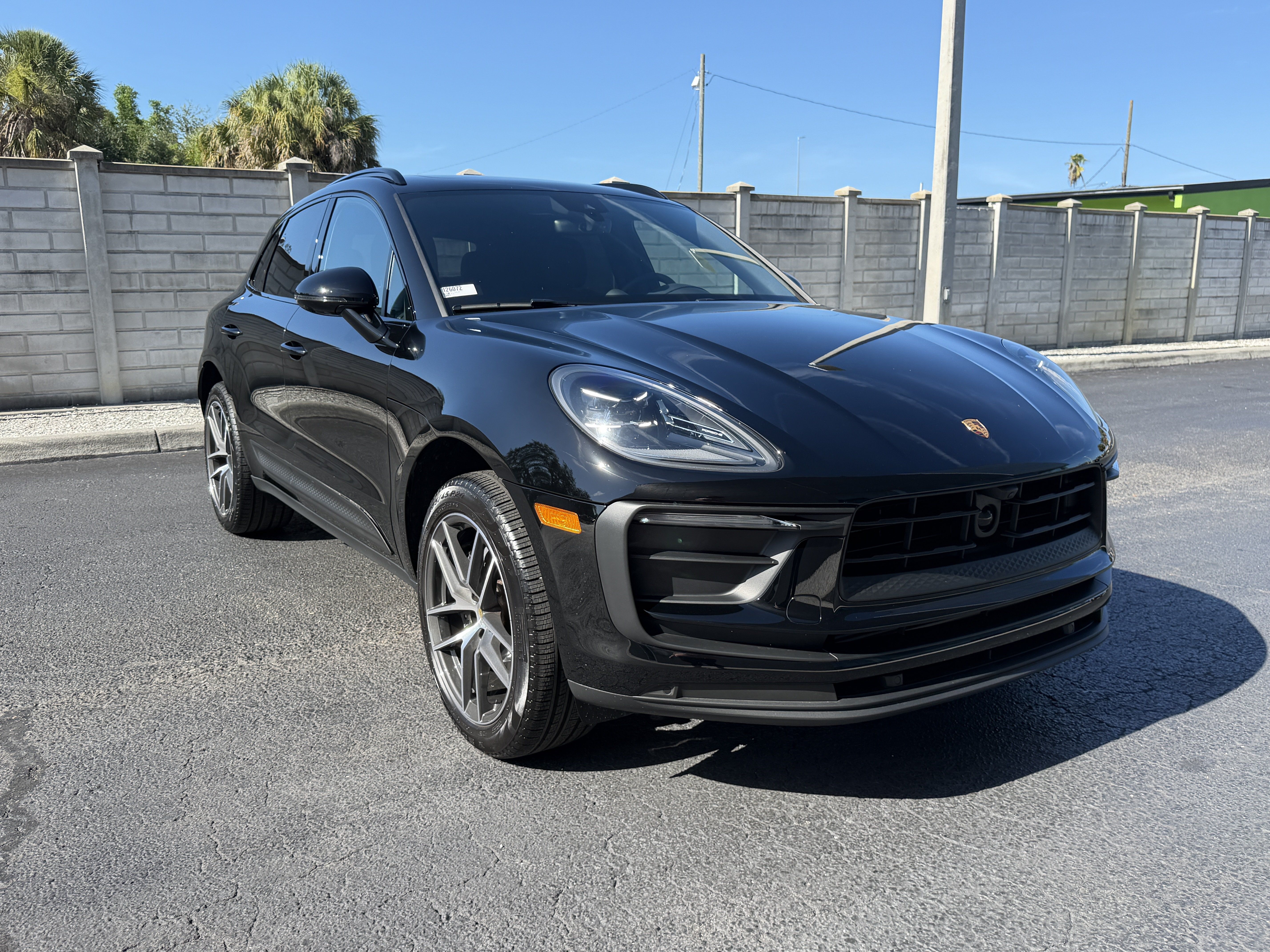 Certified 2026 Porsche Macan AWD/4WD image 8
