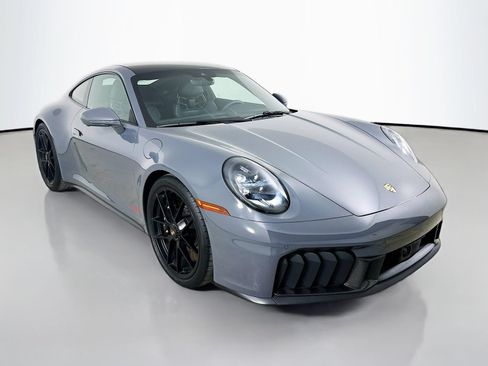 Used 2026 Porsche 911 Carrera GTS RWD image 3