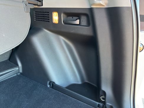 Used 2022 Honda CR-V EX-L image 17