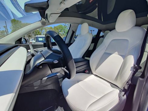 Used 2020 Tesla Model Y Long Range image 12