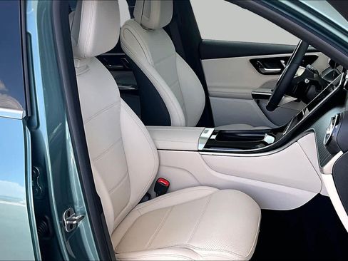 Used 2026 Mercedes-Benz GLC 300 4MATIC image 9