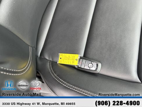 Used 2023 Ford Explorer XLT w/ Equipment Group 202A AWD/4WD image 26