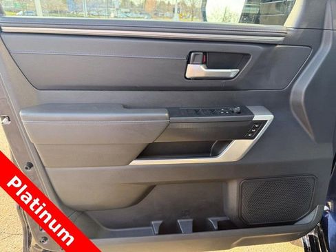 Used 2025 Toyota Sequoia Platinum AWD/4WD image 20