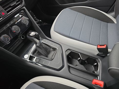 New 2026 Volkswagen Taos S image 24