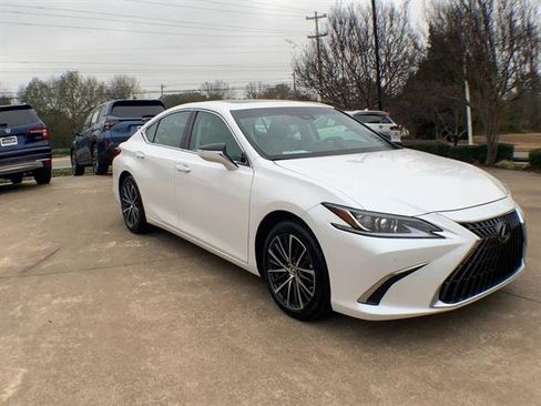 Certified 2025 Lexus ES 350 w/ Premium Package image 2