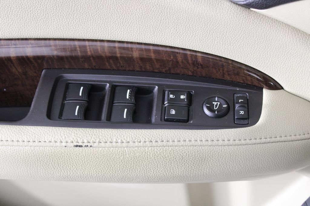 Used 2017 Acura MDX FWD image 25